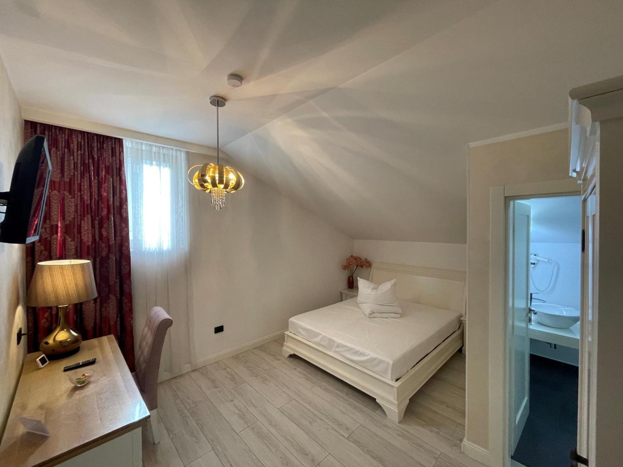 Hotel Casa Del Sole à Alba Iulia Extérieur photo